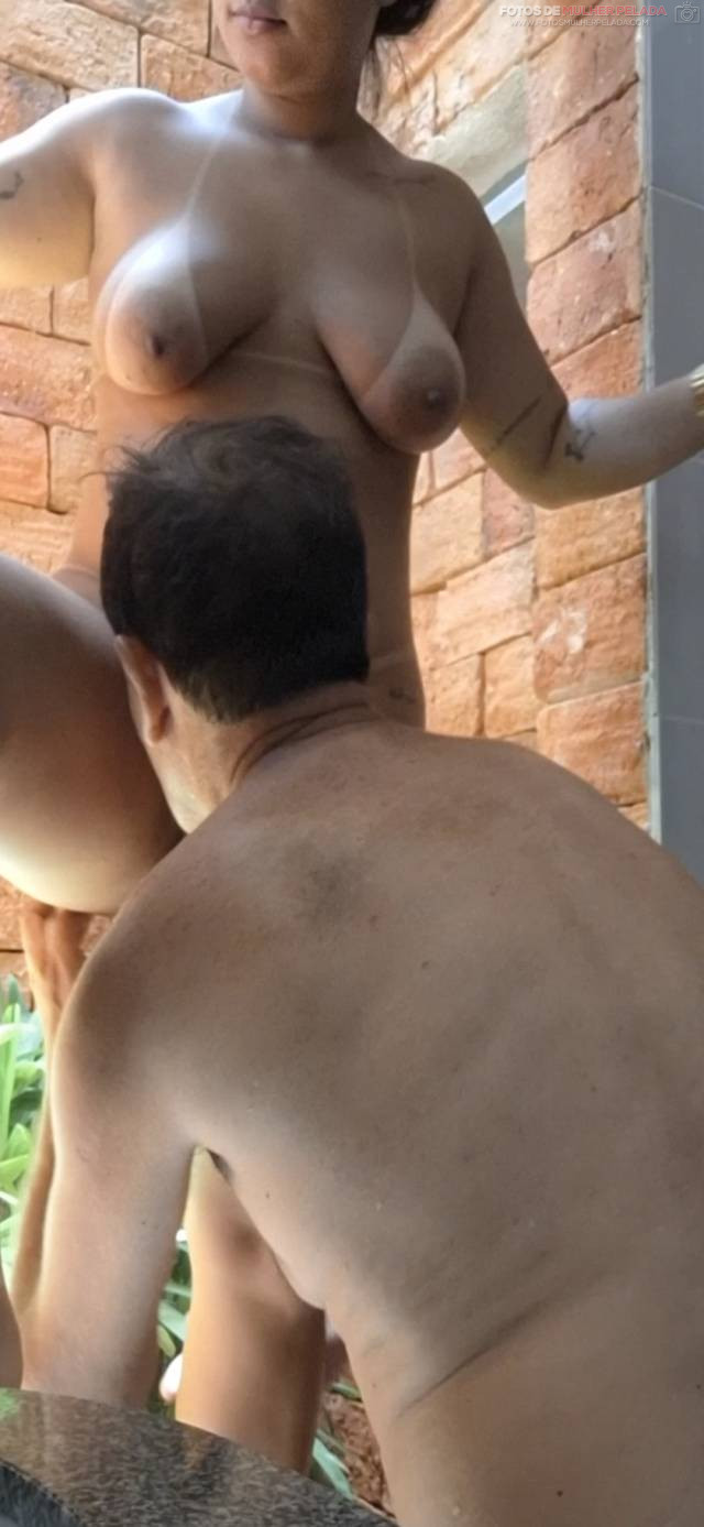 Sexo Gostoso e Masturbação com Coroa Peituda e Safada