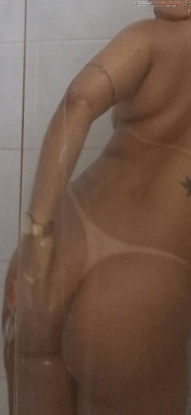 Sexo Gostoso e Masturbação com Coroa Peituda e Safada