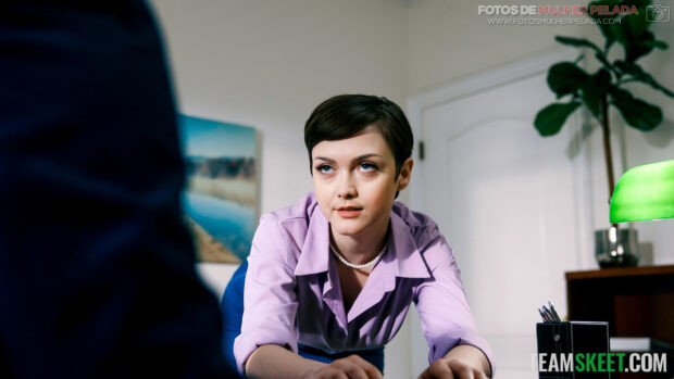 Branquinha Gostosa Fudendo e Tomando Gozada na Boca